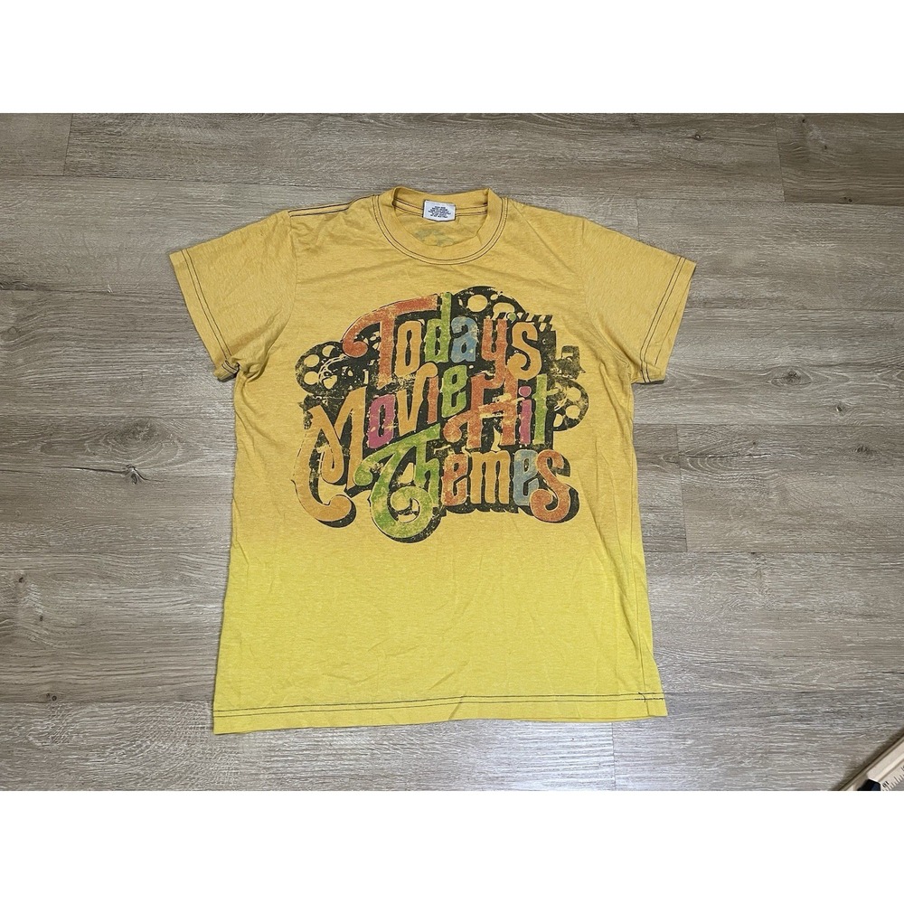 Artwork Vintage Tees Yellow Movies Film Graphic Shirt Mens Sz M Y2K 90s Tee